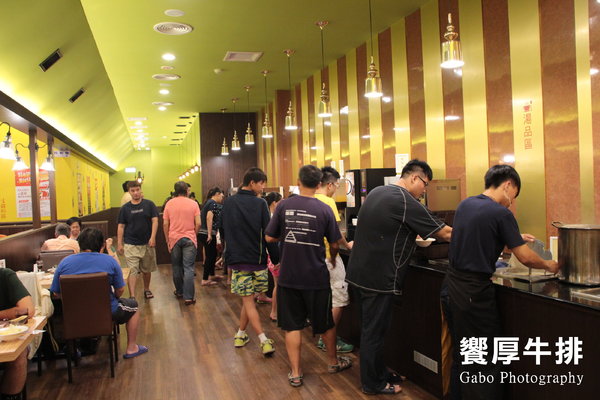 饗厚牛排(楠梓店):【高雄||楠梓】饗厚牛排(高雄楠梓店)──岩燒牛排,要熟不熟,由你決定!