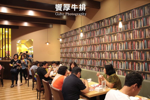 饗厚牛排(楠梓店):【高雄||楠梓】饗厚牛排(高雄楠梓店)──岩燒牛排,要熟不熟,由你決定!