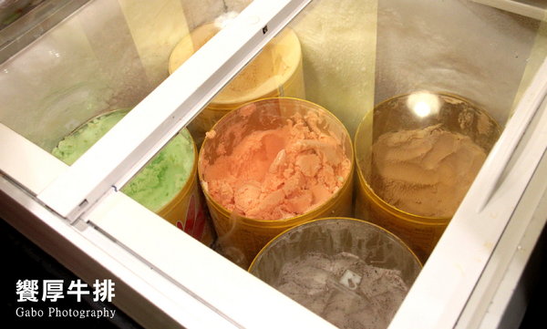 饗厚牛排(楠梓店):【高雄||楠梓】饗厚牛排(高雄楠梓店)──岩燒牛排,要熟不熟,由你決定!