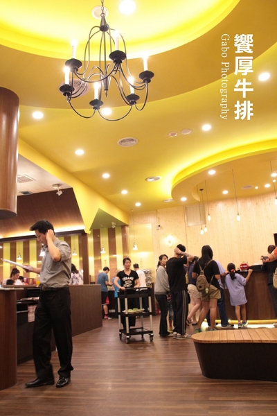 饗厚牛排(楠梓店):【高雄||楠梓】饗厚牛排(高雄楠梓店)──岩燒牛排,要熟不熟,由你決定!