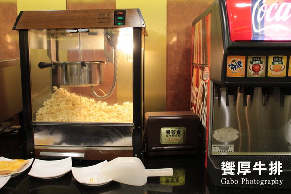 饗厚牛排(楠梓店):【高雄||楠梓】饗厚牛排(高雄楠梓店)──岩燒牛排,要熟不熟,由你決定!