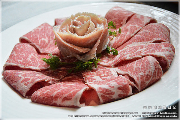 覓奇頂級料理 Michelin:【高雄】苓雅區。覓奇頂級料理 Michelin House 雙人海鮮蒸鍋《頂級和牛海鮮套餐》