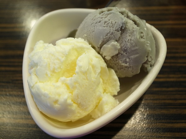 十二籃粥火鍋:<台北|松山>秋天就是要吃螃蟹啊!!!! 超鮮美干貝跟鮑魚~ 十二籃粥火鍋