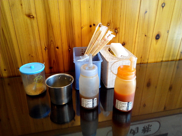 台南蔡家古早味肉粽：【臺南Ω永康區】台南蔡家古早味肉粽。來自廟口文化，代代相承的古早味