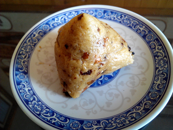 台南蔡家古早味肉粽：【臺南Ω永康區】台南蔡家古早味肉粽。來自廟口文化，代代相承的古早味