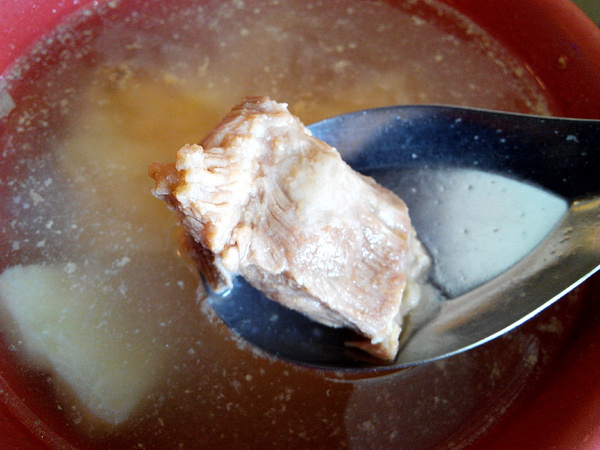 台南蔡家古早味肉粽：【臺南Ω永康區】台南蔡家古早味肉粽。來自廟口文化，代代相承的古早味