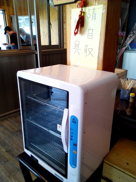 台南蔡家古早味肉粽：【臺南Ω永康區】台南蔡家古早味肉粽。來自廟口文化，代代相承的古早味