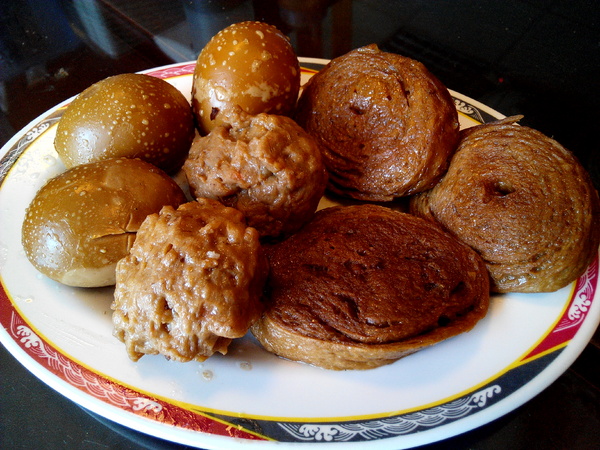 台南蔡家古早味肉粽：【臺南Ω永康區】台南蔡家古早味肉粽。來自廟口文化，代代相承的古早味