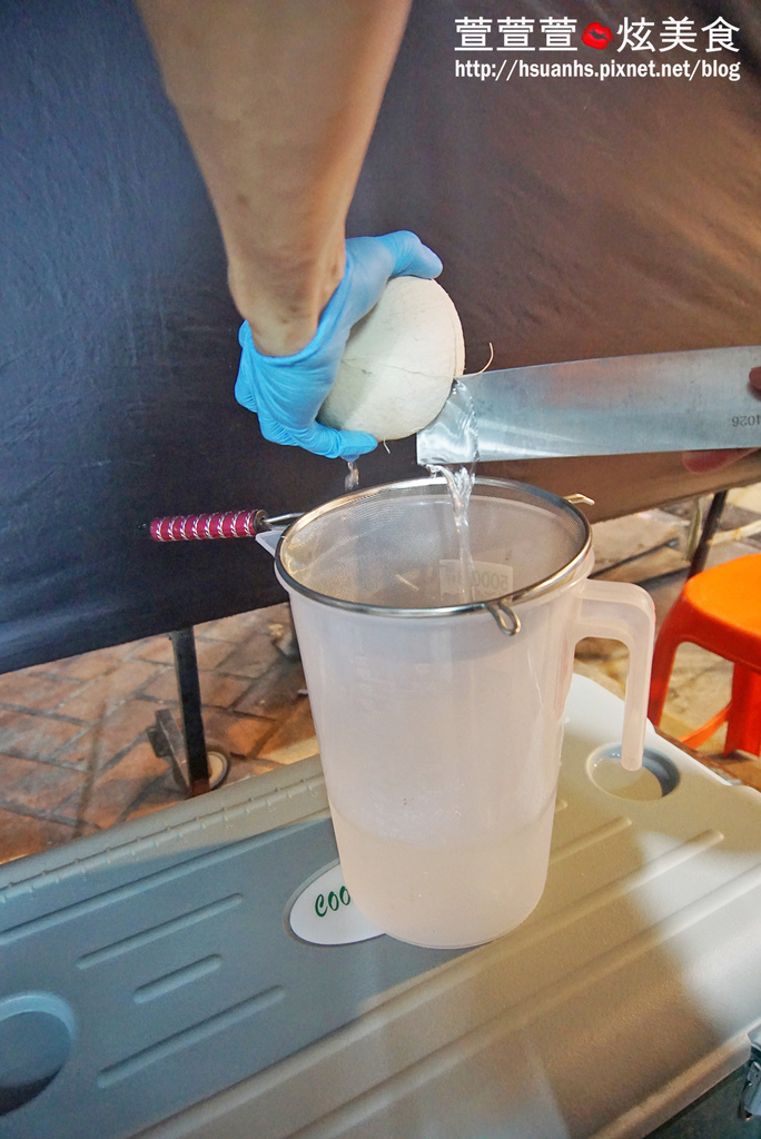 Coco Brother 椰子冰淇淋_三和夜市 (9).JPG
