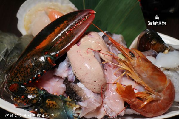 鱻海鮮燒物:蘆洲燒烤『鱻海鮮燒物』鮟鱇魚海鮮火鍋/流膏的大閘蟹非吃不可/捷運徐匯中學站