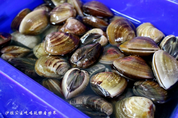 鱻海鮮燒物：蘆洲『鱻海鮮燒物』像戰斧豬排一樣大的魚下巴/燒烤/消夜/捷運徐匯中學站