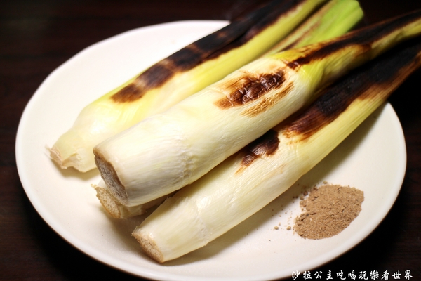 鱻海鮮燒物：蘆洲『鱻海鮮燒物』像戰斧豬排一樣大的魚下巴/燒烤/消夜/捷運徐匯中學站