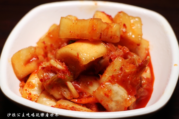 鱻海鮮燒物：蘆洲『鱻海鮮燒物』像戰斧豬排一樣大的魚下巴/燒烤/消夜/捷運徐匯中學站