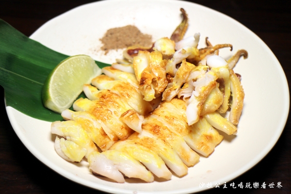 鱻海鮮燒物：蘆洲『鱻海鮮燒物』像戰斧豬排一樣大的魚下巴/燒烤/消夜/捷運徐匯中學站