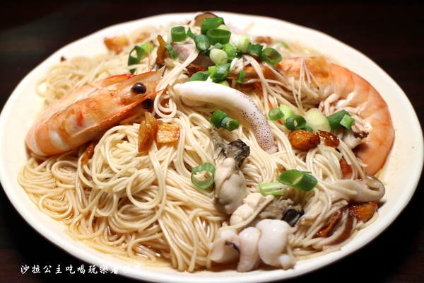 鱻海鮮燒物：蘆洲『鱻海鮮燒物』像戰斧豬排一樣大的魚下巴/燒烤/消夜/捷運徐匯中學站