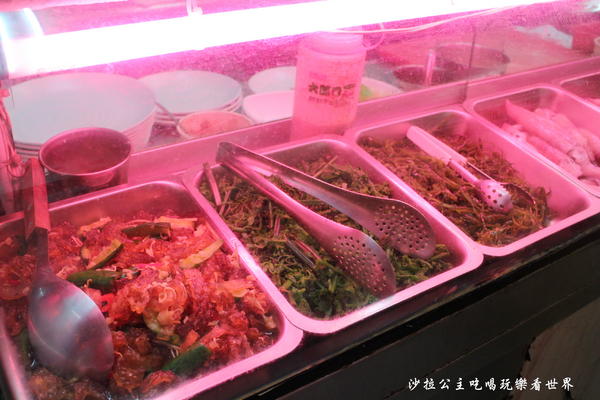 鱻海鮮燒物:蘆洲燒烤『鱻海鮮燒物』鮟鱇魚海鮮火鍋/流膏的大閘蟹非吃不可/捷運徐匯中學站