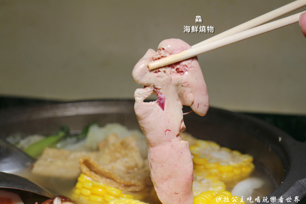 鱻海鮮燒物:蘆洲燒烤『鱻海鮮燒物』鮟鱇魚海鮮火鍋/流膏的大閘蟹非吃不可/捷運徐匯中學站