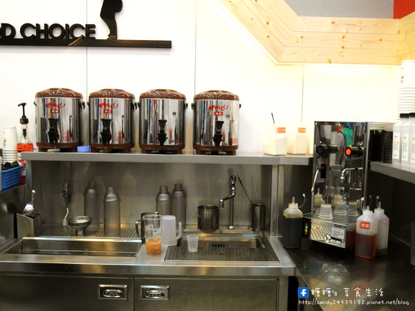 麻古茶坊(台中河南店):〖台中│美食〗麻古茶坊(台中河南店) ❤ 來自高雄的人氣手搖飲料!!使用新鮮水果入料,茶香甘甜,波霸Q彈帶勁!!