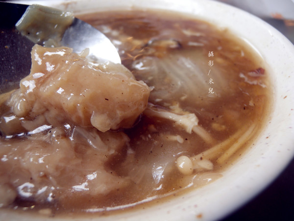 南屯 蕭 爌肉飯:【台中南屯區。小吃】 南屯蕭家控肉飯 南屯市場裡的排隊美食 在地人激推