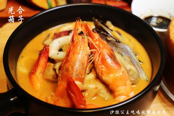 Daylight光合箱子(東門店):吃下一座森林『Daylight光合箱子(東門店)』台南人氣名店早午餐/捷運東門站咖啡