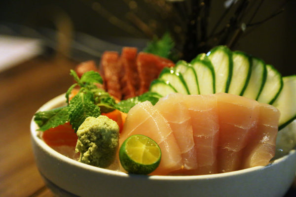 炭鷺日式料理居酒屋:(忠孝復興站)炭鷺日式創意料理居酒屋/巷弄內隱藏的創意居酒屋/近微風廣場/餐點好吃服務佳