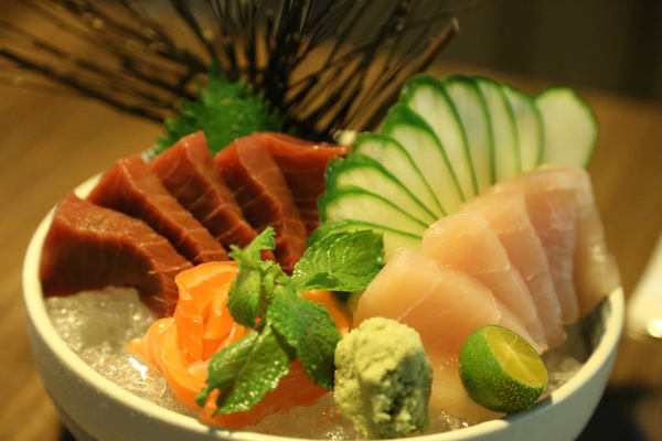 炭鷺日式料理居酒屋:(忠孝復興站)炭鷺日式創意料理居酒屋/巷弄內隱藏的創意居酒屋/近微風廣場/餐點好吃服務佳