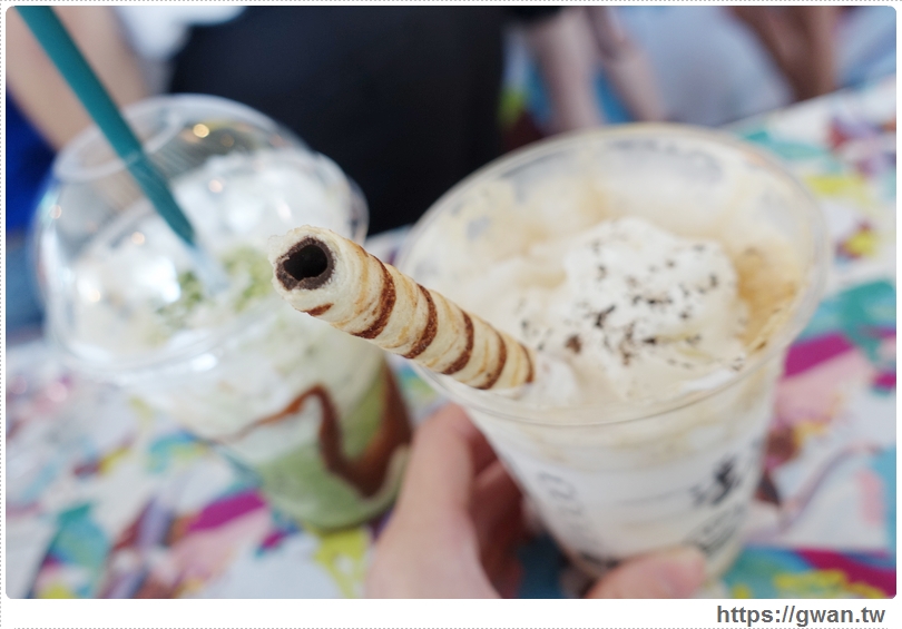 星巴克,starbucks,星冰樂彩色屋,星巴克門市,捷運美食,統一時代百貨,Frappuccino POP-IN Store,巧克力抹茶可可碎片,義式濃縮奶霜脆餅,巧克力伯爵紅茶吉利,期間限定,安普蕾修-33-390-1