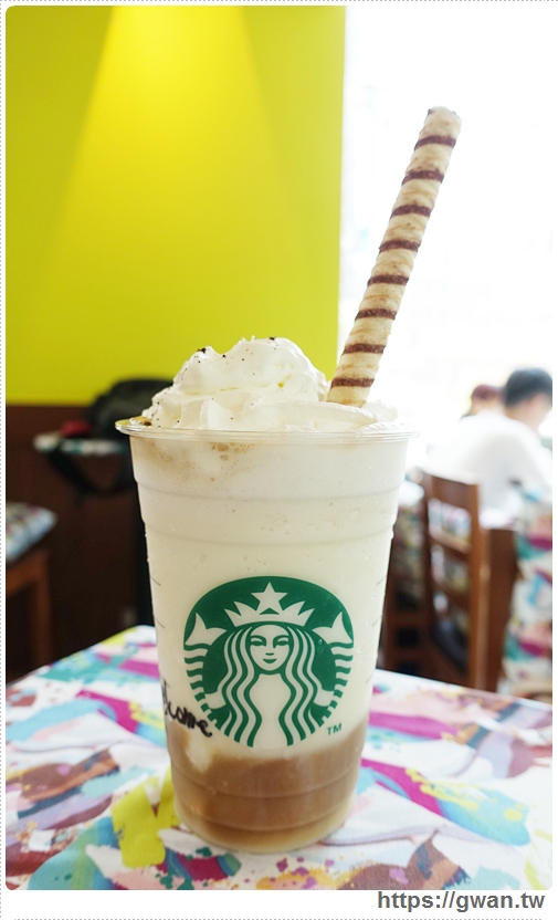 星巴克,starbucks,星冰樂彩色屋,星巴克門市,捷運美食,統一時代百貨,Frappuccino POP-IN Store,巧克力抹茶可可碎片,義式濃縮奶霜脆餅,巧克力伯爵紅茶吉利,期間限定,安普蕾修-31-377-1