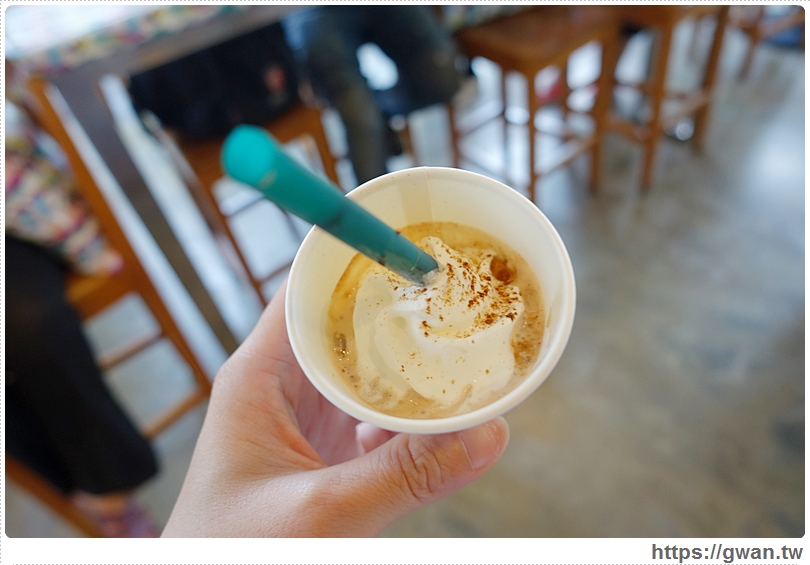 星巴克,starbucks,星冰樂彩色屋,星巴克門市,捷運美食,統一時代百貨,Frappuccino POP-IN Store,巧克力抹茶可可碎片,義式濃縮奶霜脆餅,巧克力伯爵紅茶吉利,期間限定,安普蕾修-20-324-1