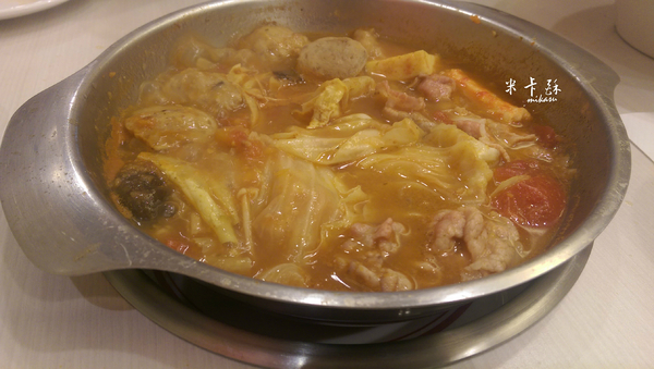 橘鍋涮涮鍋:【高雄/食﹡左營】超澎湃個人鍋物.超特別湯頭別錯過.橘鍋涮涮鍋