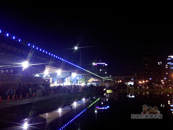 星光夜市36-夜市晚間外觀
