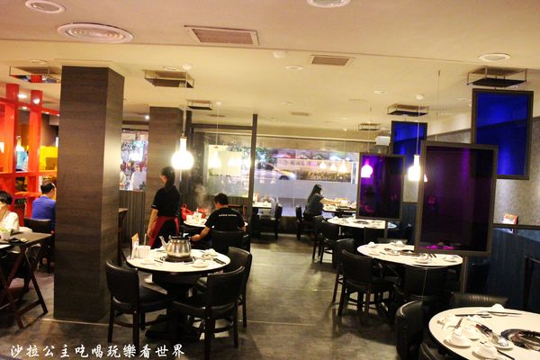 可利亞唐园生涮涮鍋(南京旗艦店):松山區石頭火鍋吃到飽『可利亞石頭火鍋』捷運南京三民站