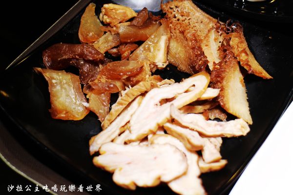 可利亞唐园生涮涮鍋(南京旗艦店):松山區石頭火鍋吃到飽『可利亞石頭火鍋』捷運南京三民站