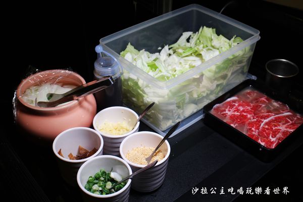 可利亞唐园生涮涮鍋(南京旗艦店):松山區石頭火鍋吃到飽『可利亞石頭火鍋』捷運南京三民站