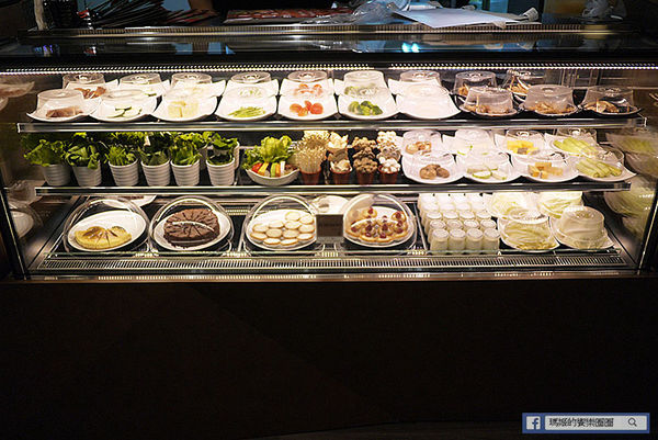 可利亞石頭火鍋:◆台北松山。捷運南京三民【可利亞石頭火鍋Koriya】酷聖石&哈根達斯冰淇淋吃到飽。松山區石頭火鍋。老字號重新開幕