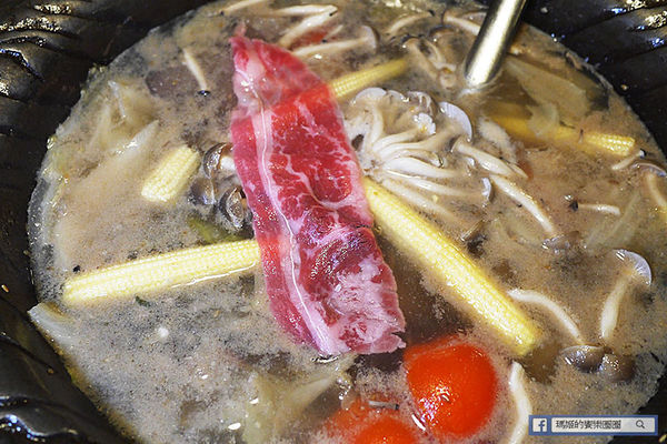 可利亞石頭火鍋:◆台北松山。捷運南京三民【可利亞石頭火鍋Koriya】酷聖石&哈根達斯冰淇淋吃到飽。松山區石頭火鍋。老字號重新開幕