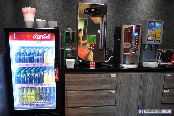 可利亞石頭火鍋:◆台北松山。捷運南京三民【可利亞石頭火鍋Koriya】酷聖石&哈根達斯冰淇淋吃到飽。松山區石頭火鍋。老字號重新開幕