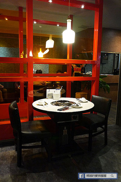 可利亞石頭火鍋:◆台北松山。捷運南京三民【可利亞石頭火鍋Koriya】酷聖石&哈根達斯冰淇淋吃到飽。松山區石頭火鍋。老字號重新開幕