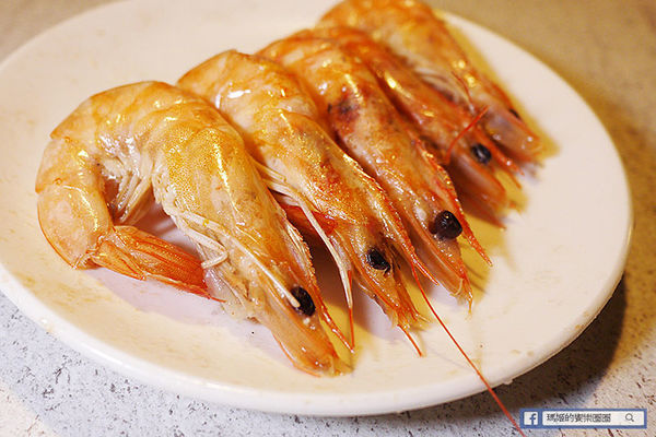 可利亞石頭火鍋:◆台北松山。捷運南京三民【可利亞石頭火鍋Koriya】酷聖石&哈根達斯冰淇淋吃到飽。松山區石頭火鍋。老字號重新開幕