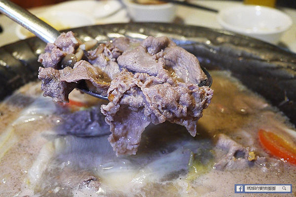 可利亞石頭火鍋:◆台北松山。捷運南京三民【可利亞石頭火鍋Koriya】酷聖石&哈根達斯冰淇淋吃到飽。松山區石頭火鍋。老字號重新開幕