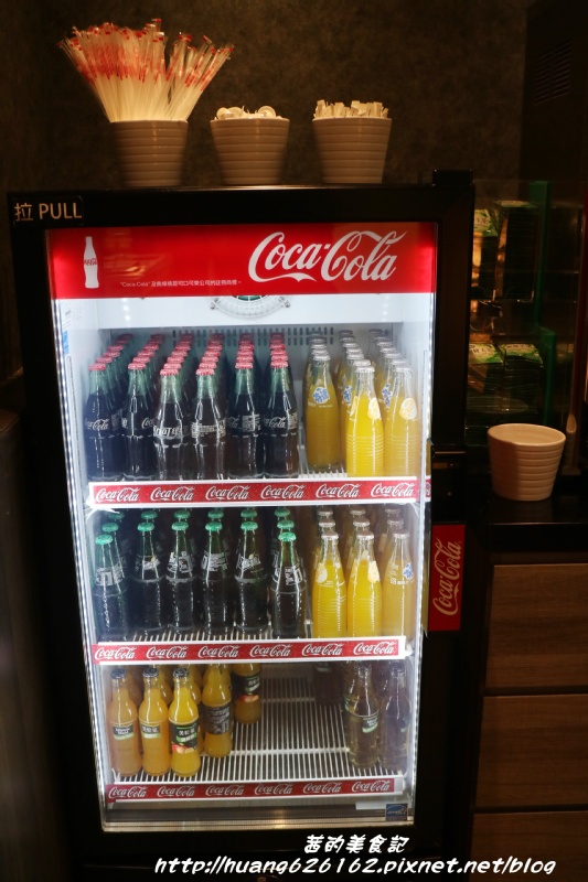 可利亞石頭火鍋:【台北松山區】再訪老字號『可利亞石頭火鍋』口味依然美味 松山區/石頭火鍋 /近捷運南京三民