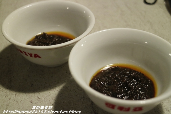 可利亞石頭火鍋:【台北松山區】再訪老字號『可利亞石頭火鍋』口味依然美味 松山區/石頭火鍋 /近捷運南京三民