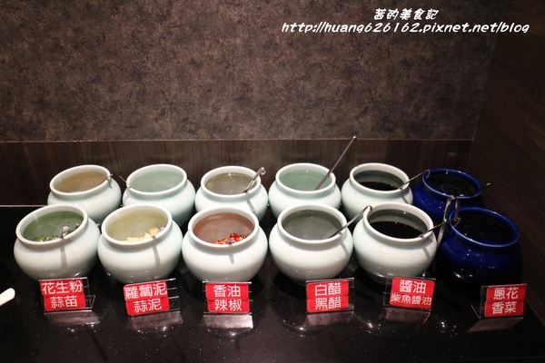 可利亞石頭火鍋:【台北松山區】再訪老字號『可利亞石頭火鍋』口味依然美味 松山區/石頭火鍋 /近捷運南京三民