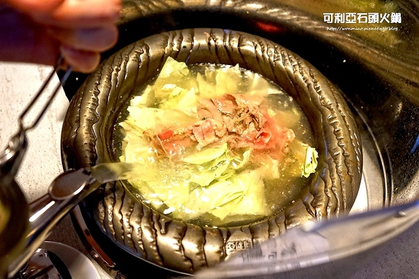 可利亞石頭火鍋:【松山區/石頭火鍋 推薦】台灣老字號正統石頭火鍋 ✿✿ 可利亞石頭火鍋 KORIYA ✿✿ (附菜單)