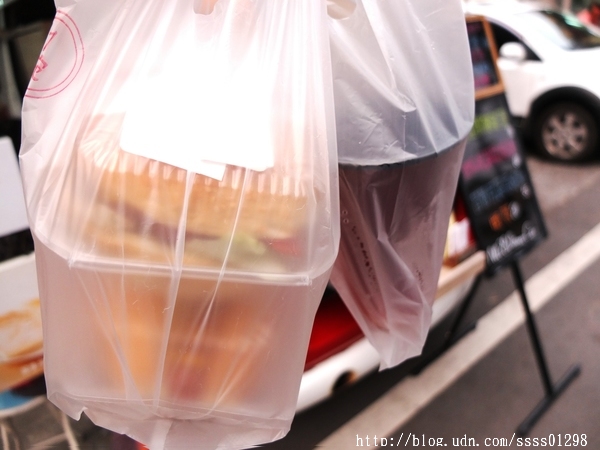 NO.28 DINNER CAR(28餐車)：【美食特搜。屏東市】NO.28 DINNER CAR(28餐車)。屏東28餐車飄香趴趴走 美式創意美食現點現做