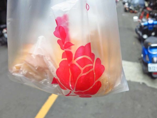 【三重美食】車路頭甜甜圈-三十年雙胞胎甜甜圈店-下午茶