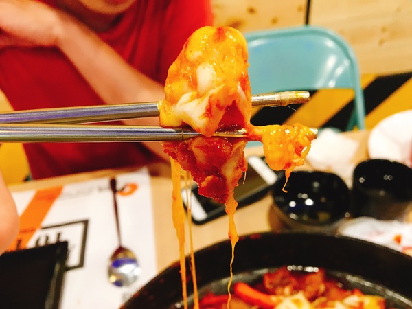 OMAYA春川炒雞(新店店):(新北。新店區美食) 『Omaya春川炒雞-新店店』急速蔓延!!韓國炒雞來也~