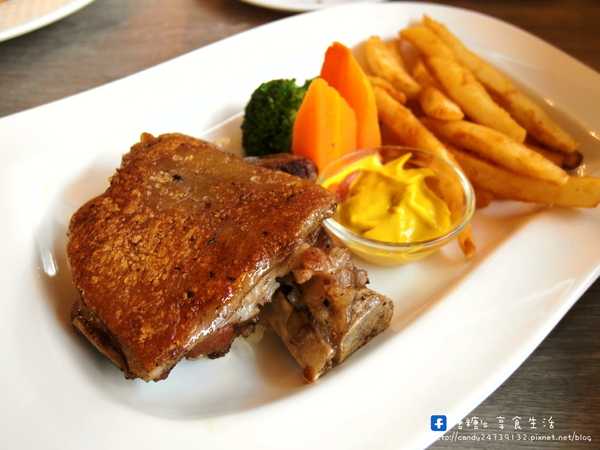 Perfume Dance 跳舞香水(老虎城店):〖台中│美食〗Perfume Dance 跳舞香水(老虎城店) ❤ 華麗又高貴的下午茶、排餐等,現在Tiger City也吃的到囉!!還有二人甜蜜餐及四人分享餐任你挑選!!