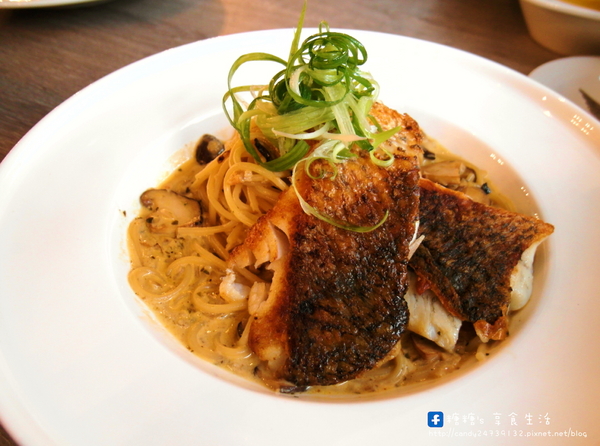 Perfume Dance 跳舞香水(老虎城店):〖台中│美食〗Perfume Dance 跳舞香水(老虎城店) ❤ 華麗又高貴的下午茶、排餐等,現在Tiger City也吃的到囉!!還有二人甜蜜餐及四人分享餐任你挑選!!