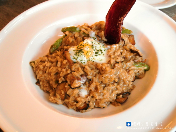 Perfume Dance 跳舞香水(老虎城店):〖台中│美食〗Perfume Dance 跳舞香水(老虎城店) ❤ 華麗又高貴的下午茶、排餐等,現在Tiger City也吃的到囉!!還有二人甜蜜餐及四人分享餐任你挑選!!